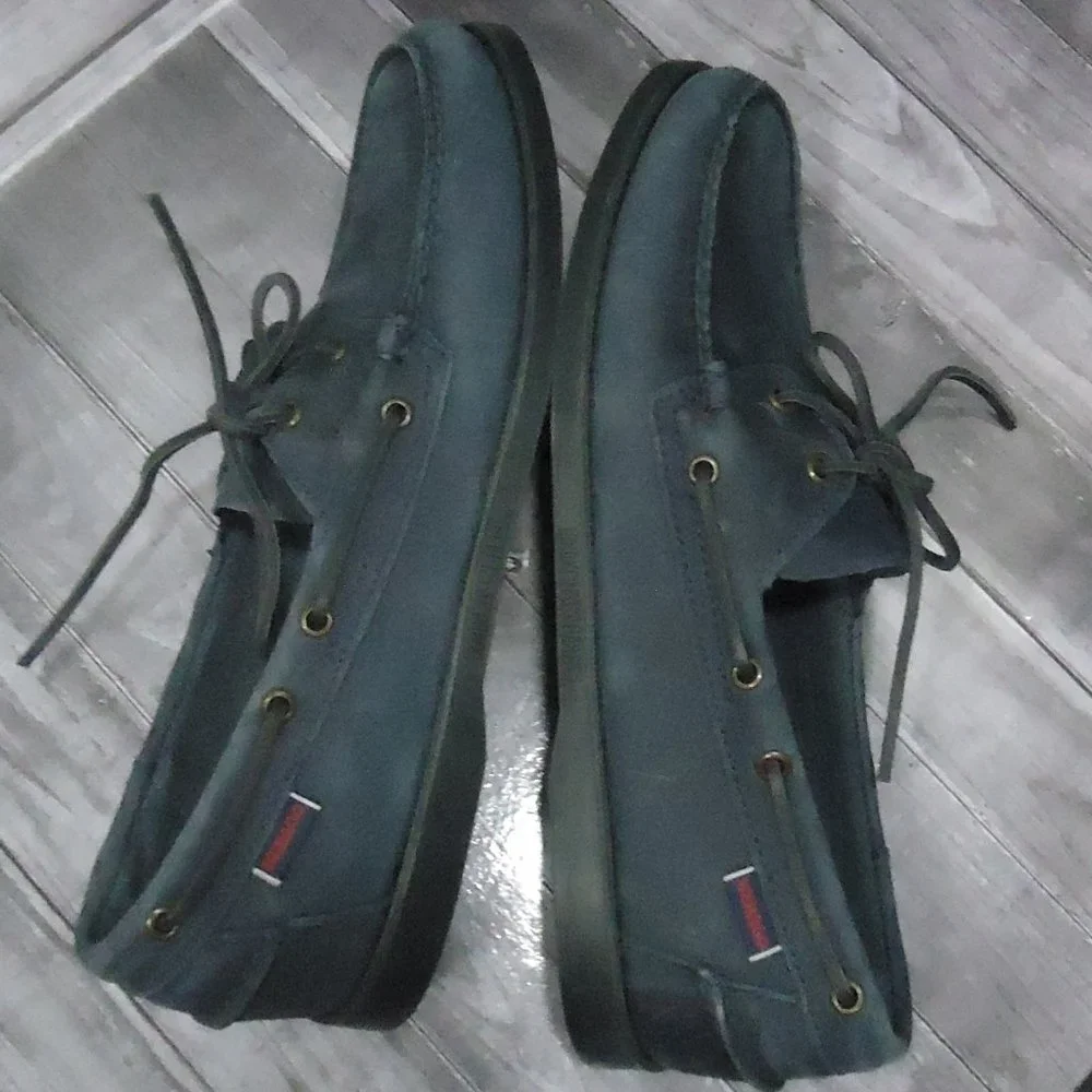 SIZE 11. Sebago Docksides boat shoes